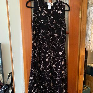 Vintage Floral Embroidered Maxi Dress